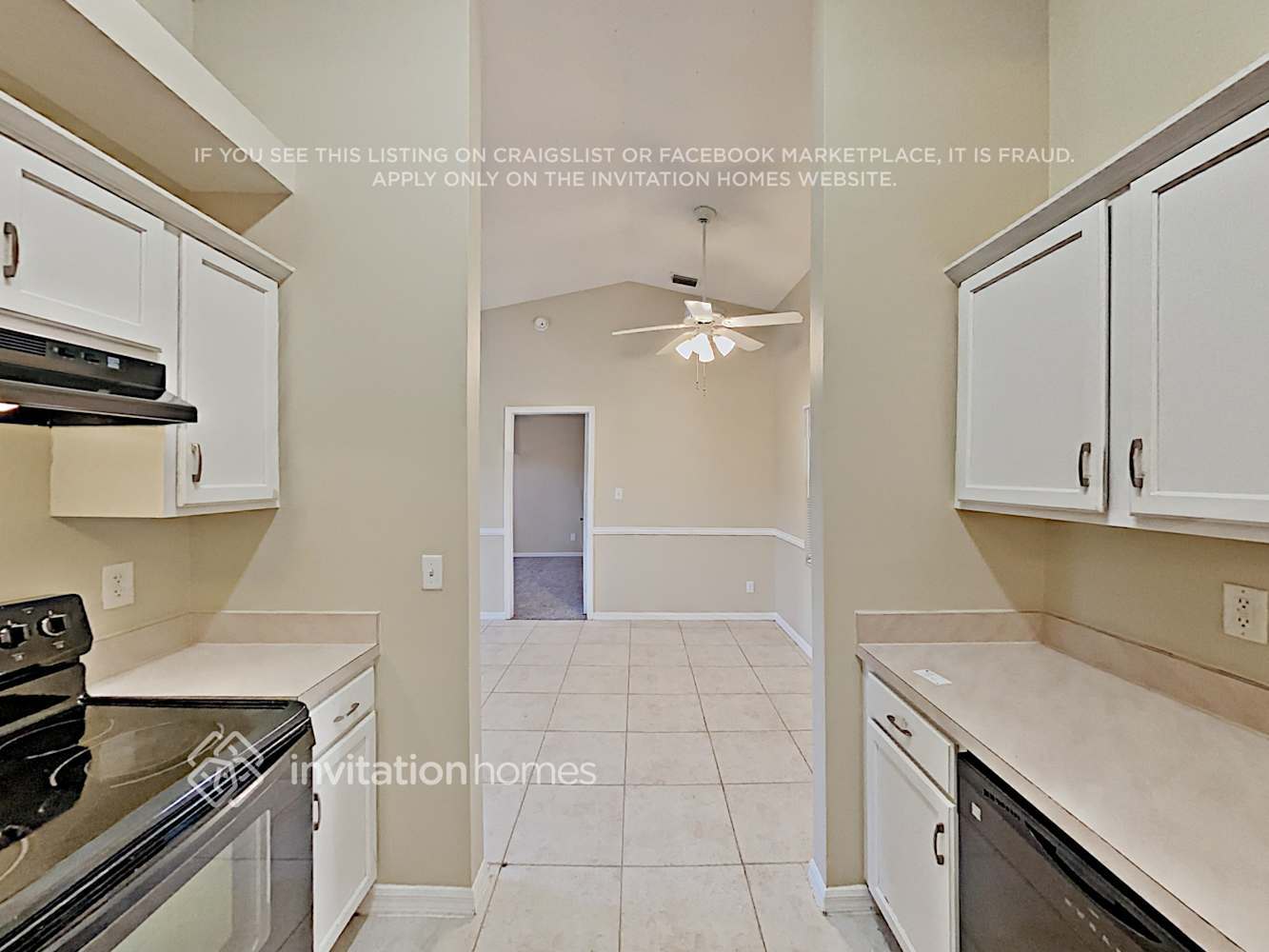 Building Photo - 4800 Miramar St