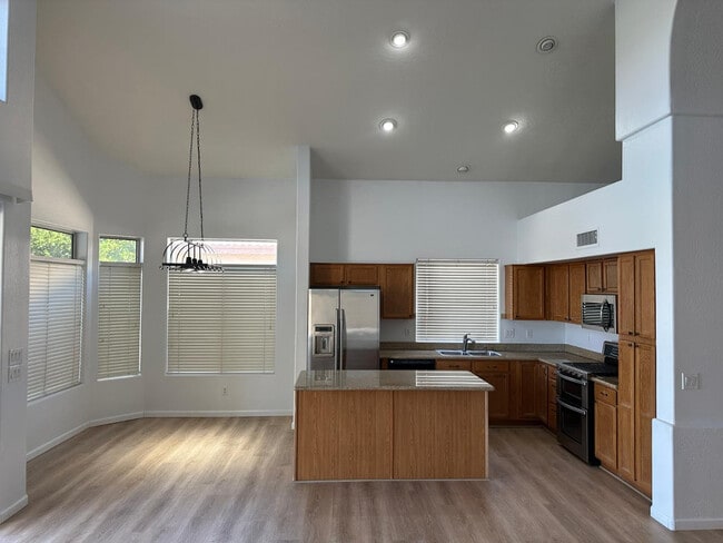 Building Photo - 2665 N 137th Ave
