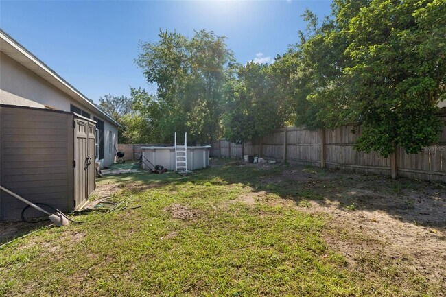 Building Photo - 13046 Linden Dr