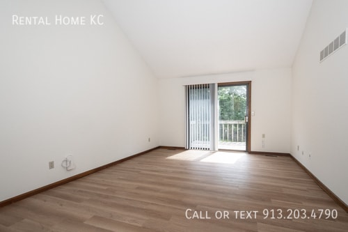 Building Photo - 4813 Woodward-
