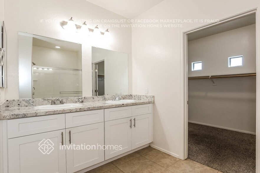 Building Photo - 17727 W Banff Ln