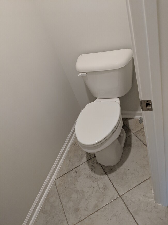 master bath - 1385 Southpoint Trail