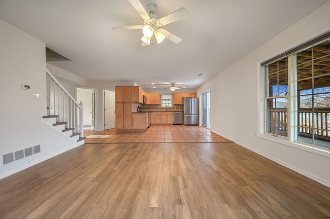 Building Photo - 93 Wyatt St