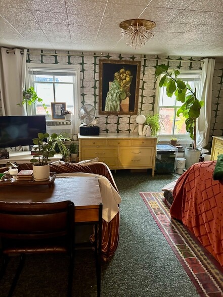 Building Photo - 2031 Brandywine St