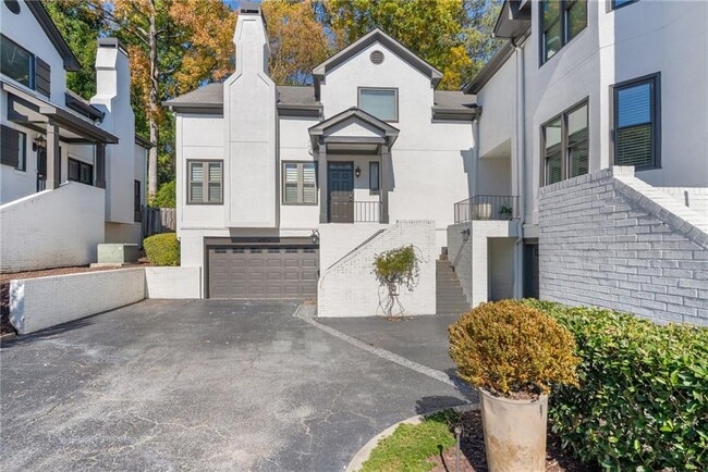 Building Photo - 4200 Roswell Rd NE