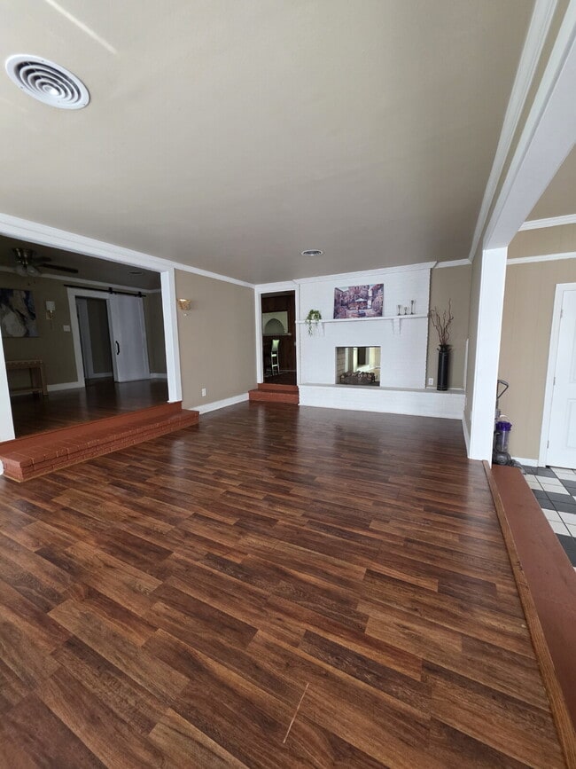 Building Photo - Need a mother-in-law suite or a kid cave?