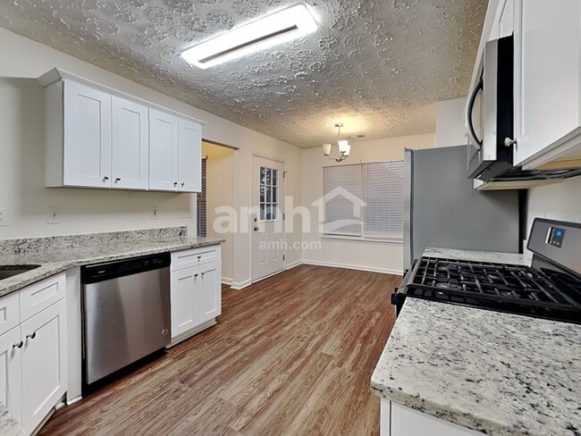 Building Photo - 4618 Noah Overlook W