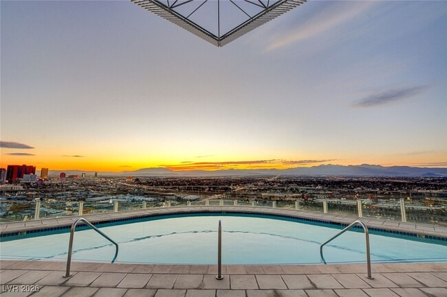 Building Photo - 200 Hoover Ave