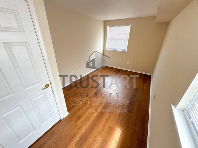 Building Photo - 9192 Ellie Dr