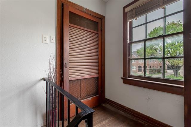 Building Photo - 5918 La Vista Dr