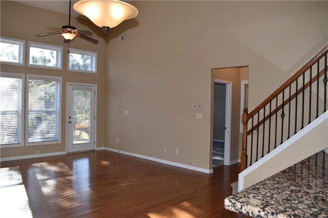 Building Photo - 2320 Harvest Ridge Cir NE