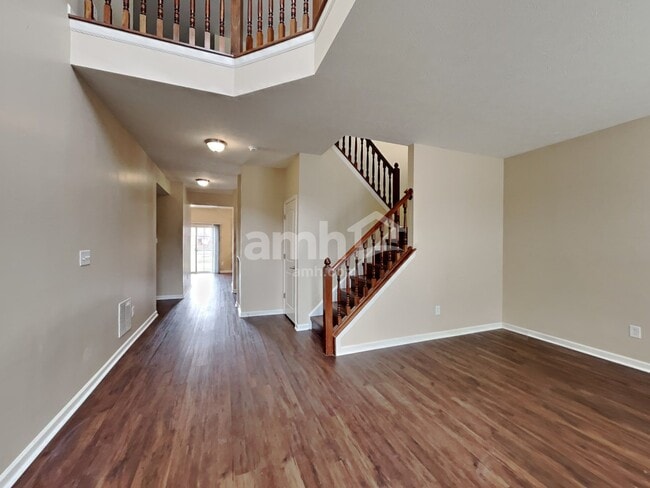 Building Photo - 760 Harvest Ridge Dr