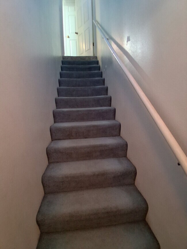 Building Photo - 565 N 300 E