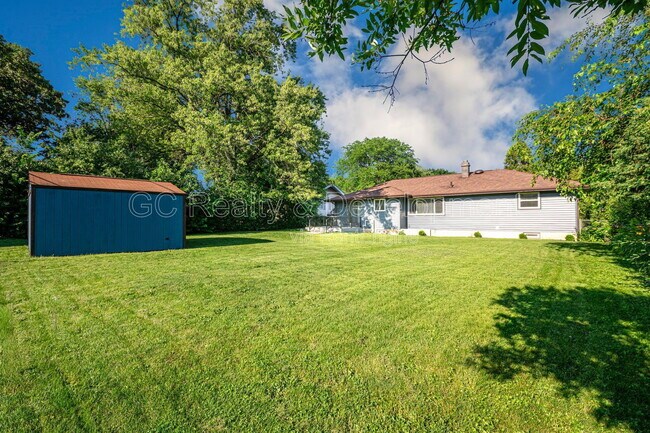 Building Photo - 106 Hawthorne Dr