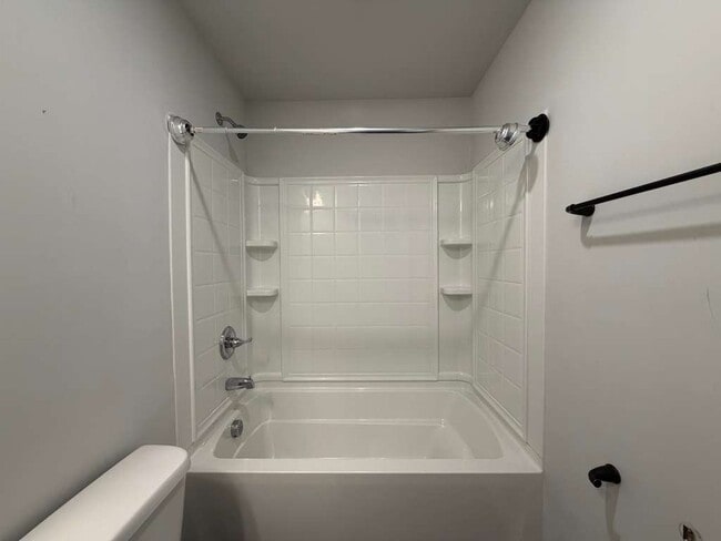 Building Photo - 2029 Statesville Ave