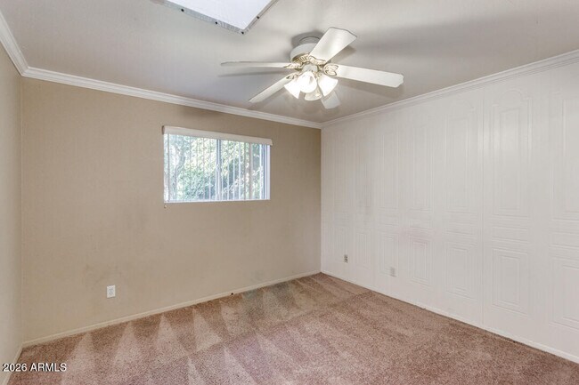 Building Photo - 211 E Geneva Dr