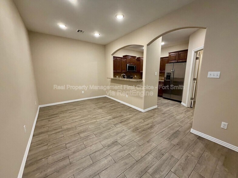 Building Photo - 6609 Leightyn Ln