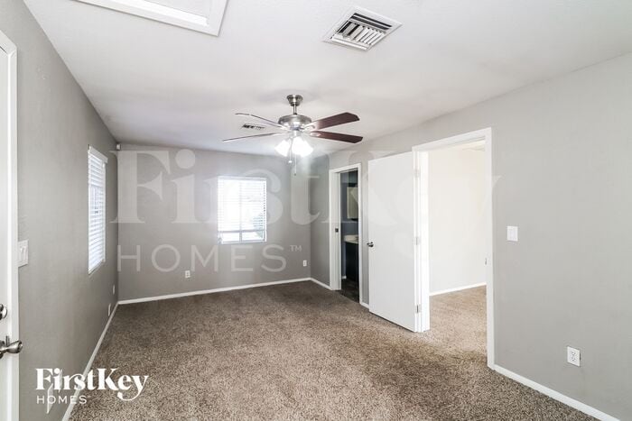 Building Photo - 3320 S Margo Dr