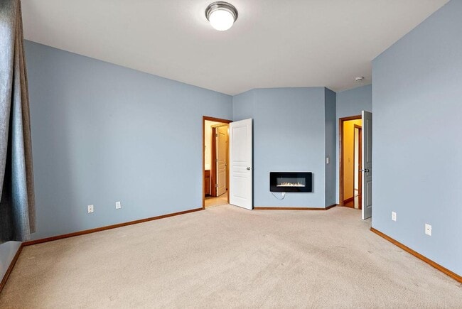 Building Photo - Beautiful Single-Story Olympia Home with Dog Wash, Garden Beds & Thoughtful Layout