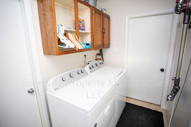 Building Photo - 522 Jersey Ave