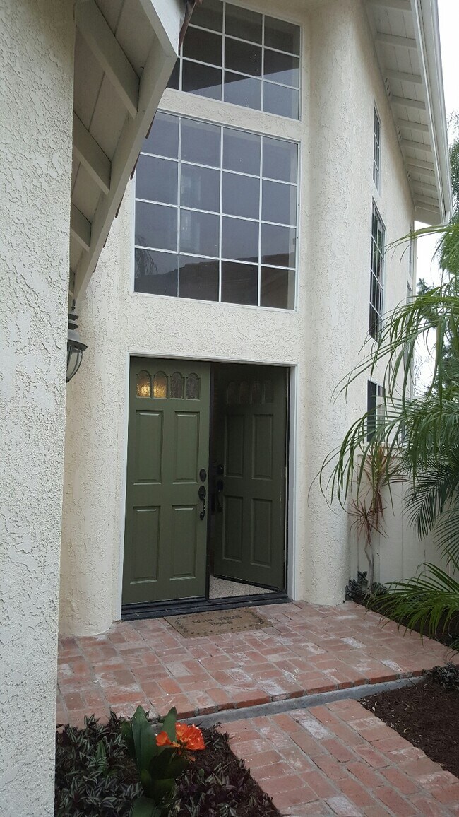 Side Entry - 11431 Corte Playa Laguna