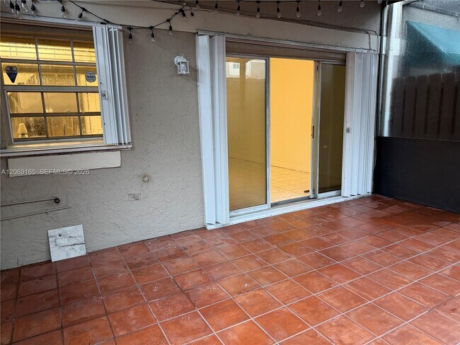 Building Photo - 12372 SW 52nd Ct