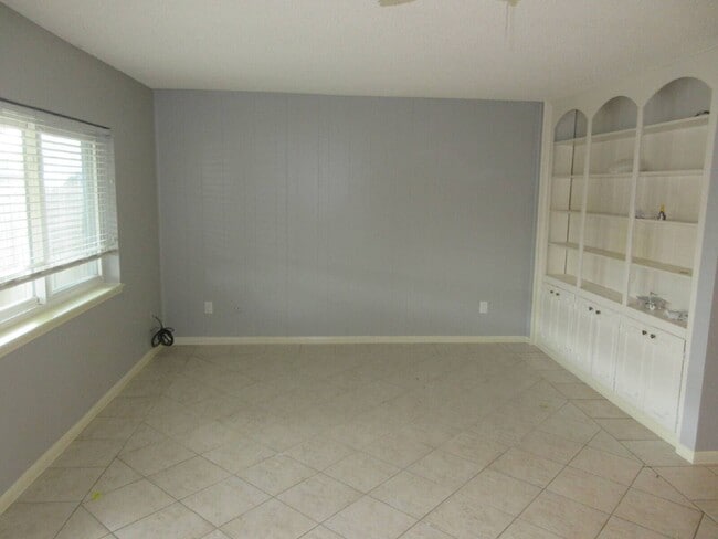 Building Photo - 14551 Misty Meadow Ln