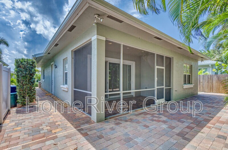 Building Photo - 17734 Evangeline Ave