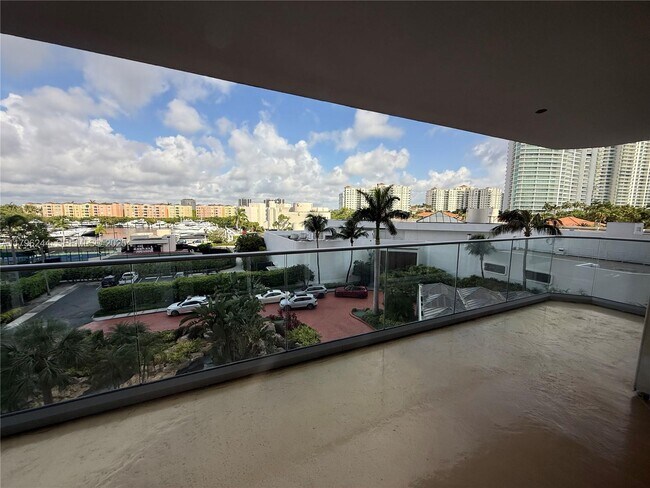 Building Photo - 19707 Turnberry Way