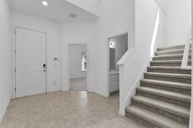 Building Photo - 12676 Salomon Cove Dr