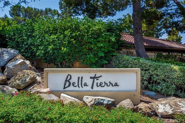 Building Photo - 25561 Indian Hill Ln