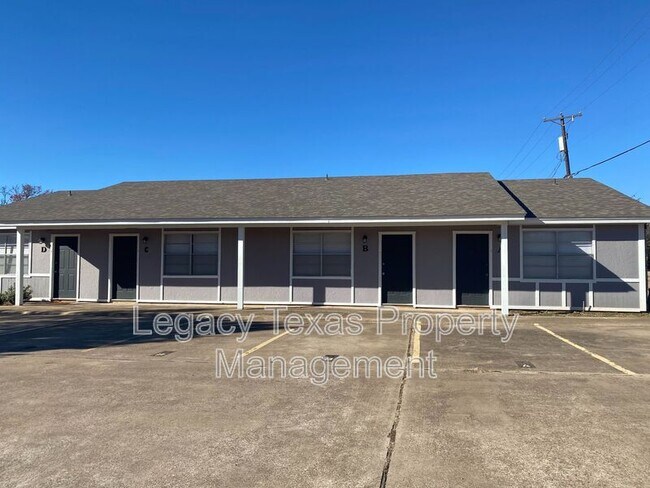 Building Photo - 1419 W Kilpatrick St
