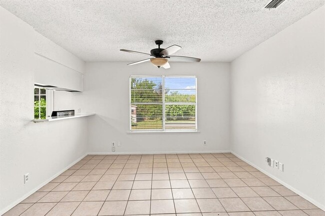 Building Photo - 5700 Cherry Park
