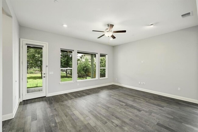 Building Photo - 12308 Simmental Dr
