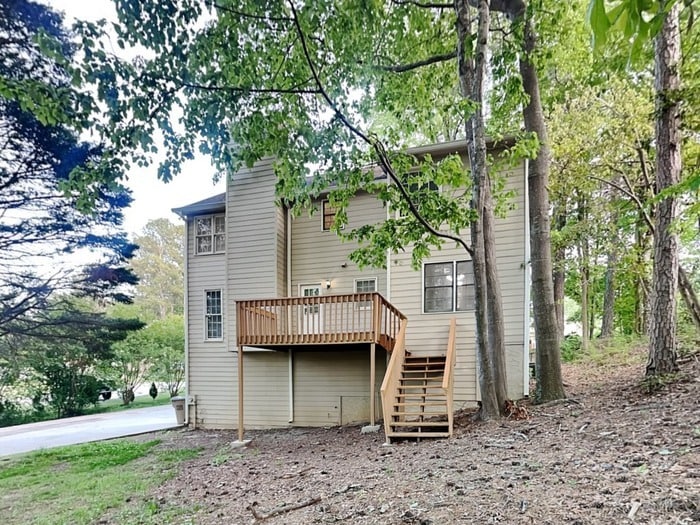 Building Photo - 1324 Interlaken Pass