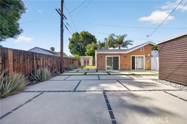 Building Photo - 6904 McLennan Ave