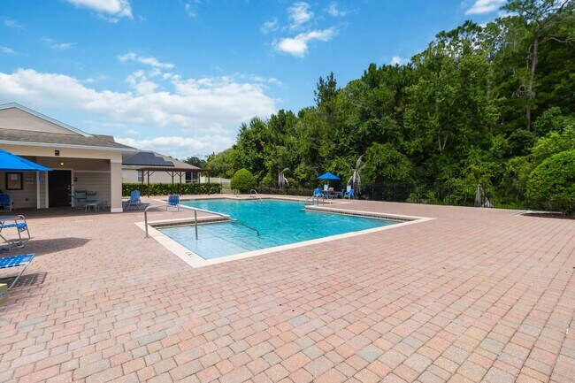Building Photo - 2318 Sequoia Way
