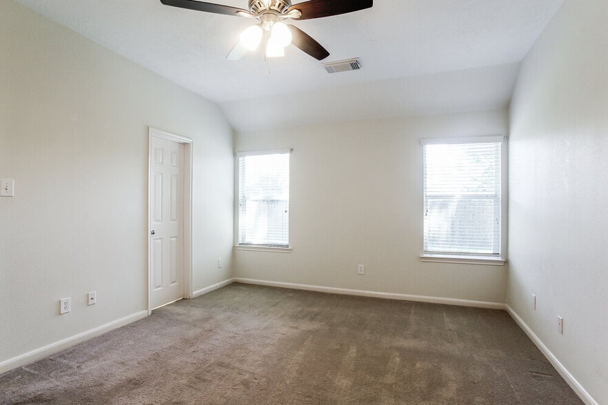 Building Photo - 2442 Keegan Hollow Ln
