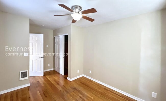 Building Photo - 6147 NE 9th Ave