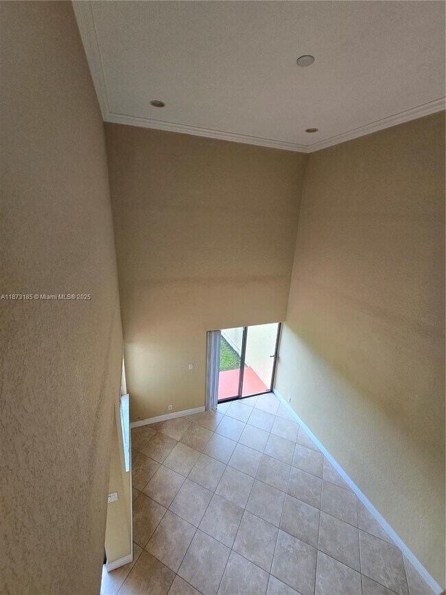 Building Photo - 9023 NW 38th Dr