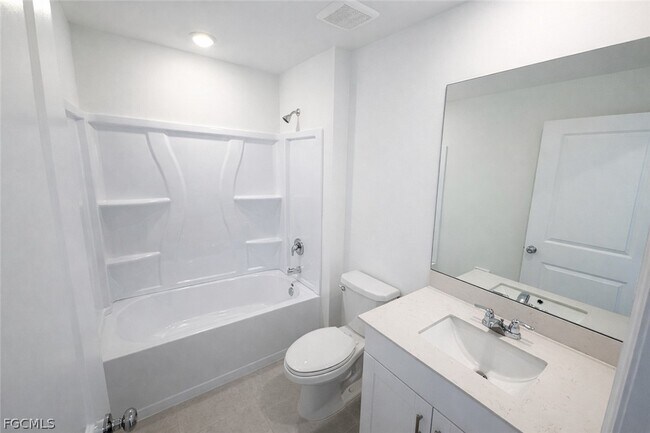 Building Photo - 17240 Cantu Ct