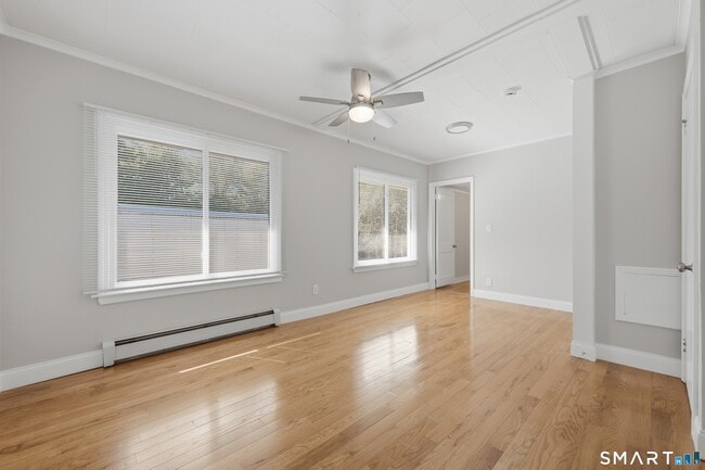 Building Photo - 456 Elm St