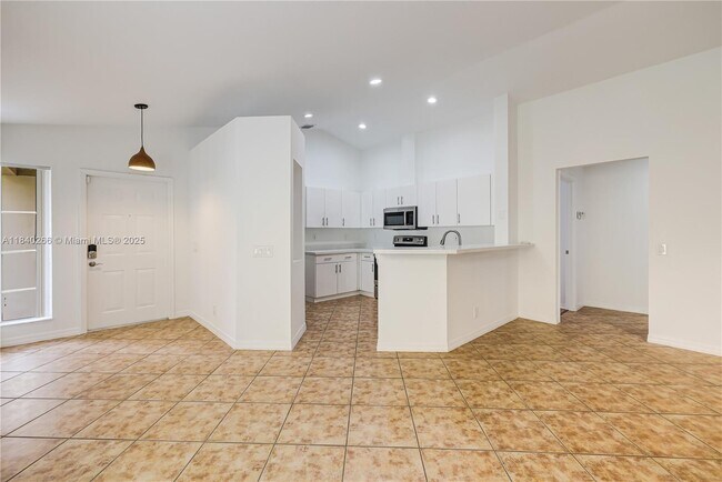 Building Photo - 1509 Canary Island Dr
