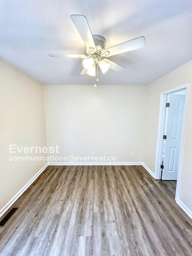 Building Photo - 1641 Cranberry Hill Ln