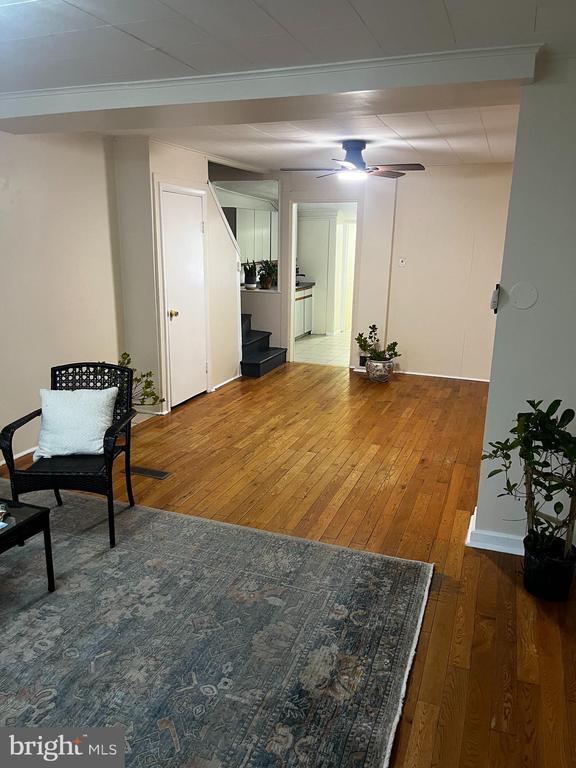 Primary Photo - 4127 Rhawn St