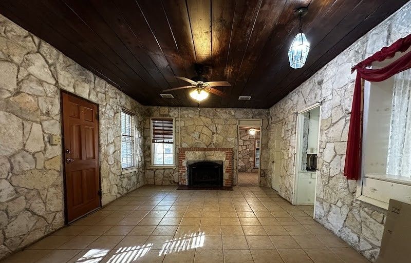 Building Photo - 19614 Grey Forest Dr