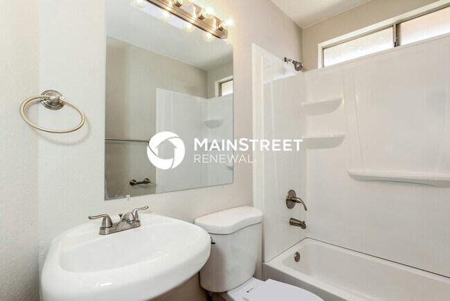 Building Photo - 4 Bedroom Pet-Friendly Home in PEORIA, AZ ...