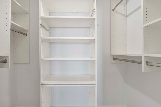 Building Photo - 1030 N State St