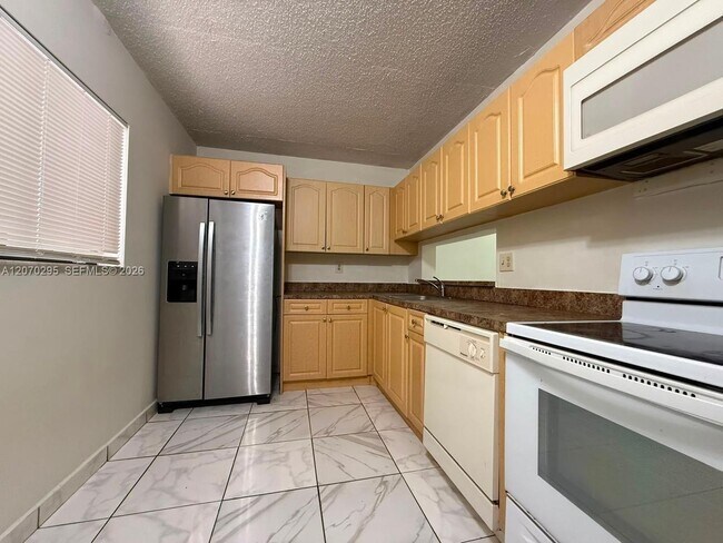 Building Photo - 8420 SW 133rd Avenue Rd