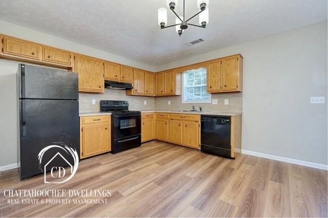 Building Photo - 2 Ryan Loop